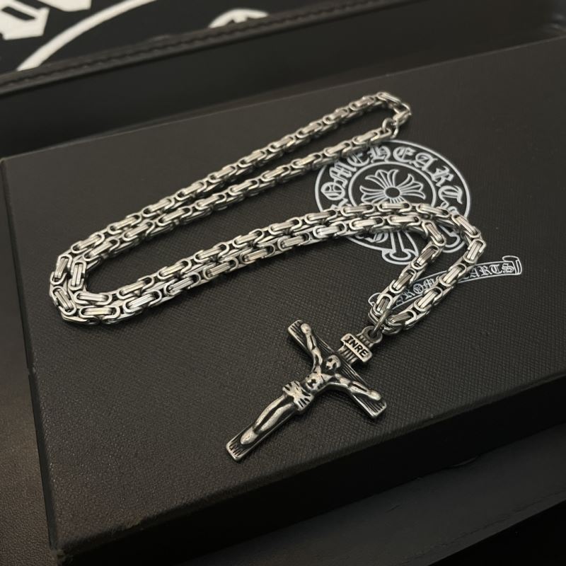 Ch*0me He**ts necklaces